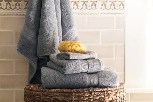 Grey-Hand-Towel-Glam_a2984fc7-b3c9-4930-a2cb-f49dbd9c6ea4_1024x1024